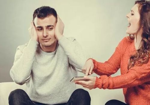 离婚后，发现对方有私房钱，能够要求重新分割吗